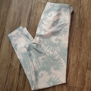 Blue and White tie dye leggings 💙
